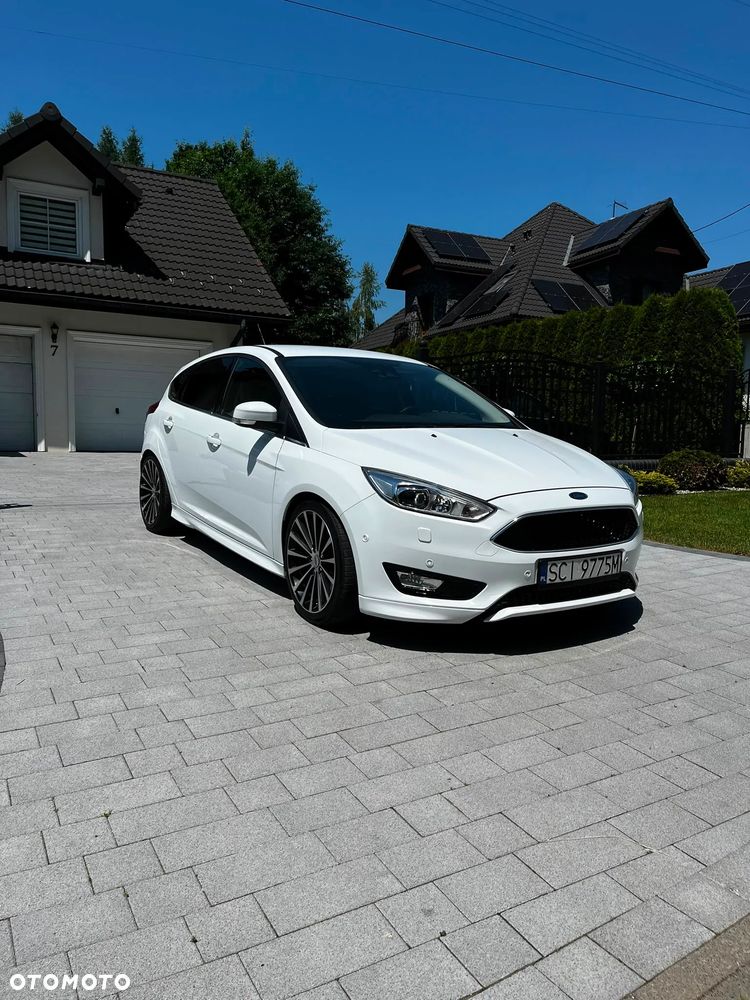 Ford Focus 1.5 EcoBoost STart-Stopp-System ST-LINE - 2