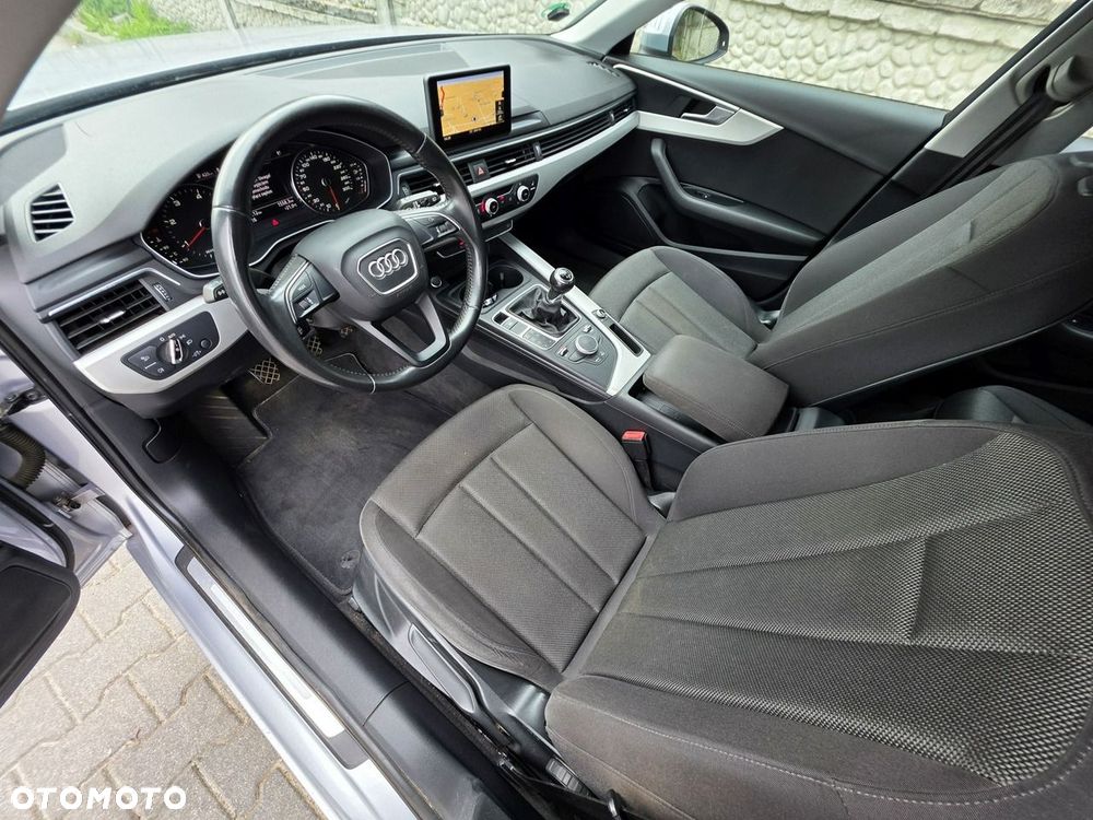 Audi A4 Avant 2.0 TDI - 12