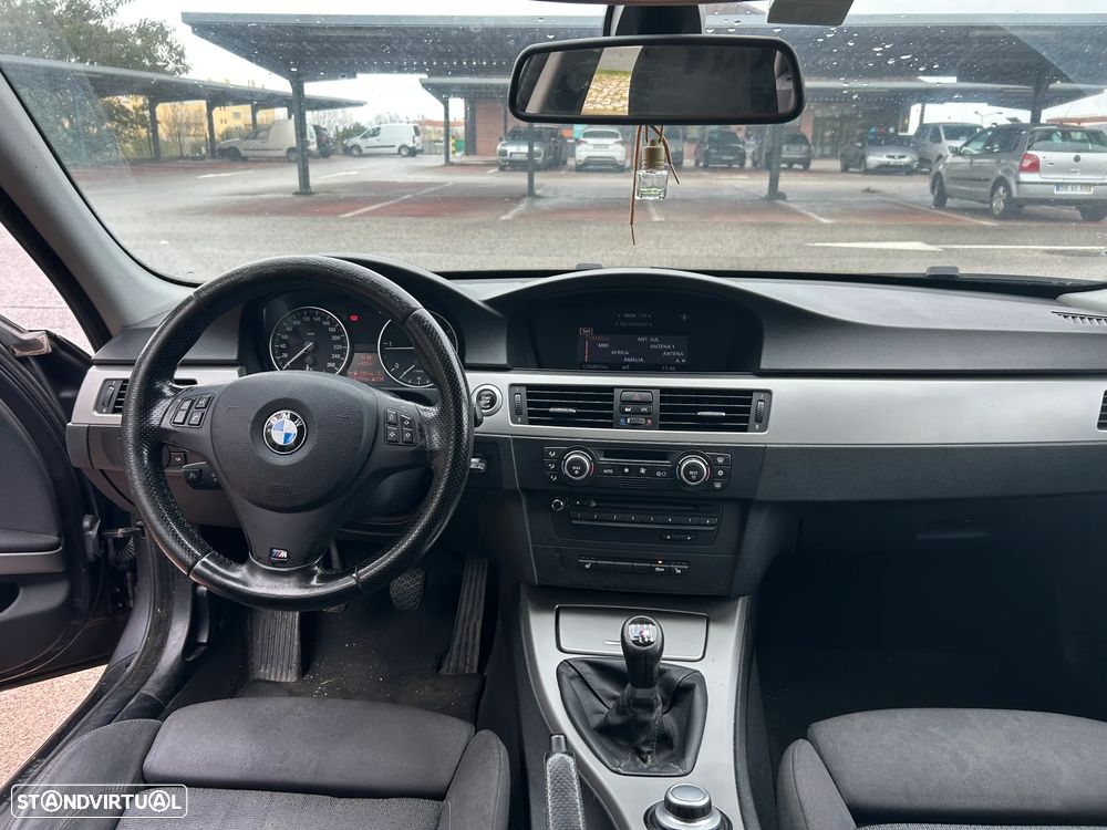 BMW 320 d Sport - 7
