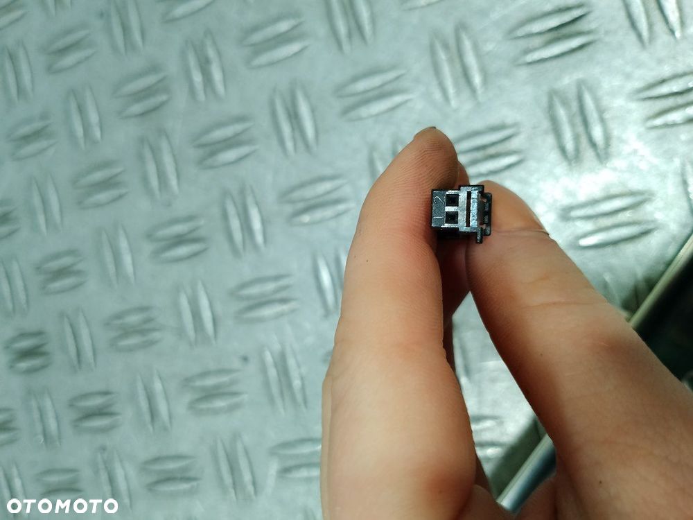 LISTWA PROGOWA WEWNĘTRZNA PRAWY PRZÓD MAYBACH X222 A2226805435 - 5