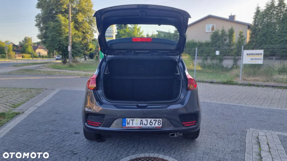 Kia Ceed SW 1.4 Attract - 8