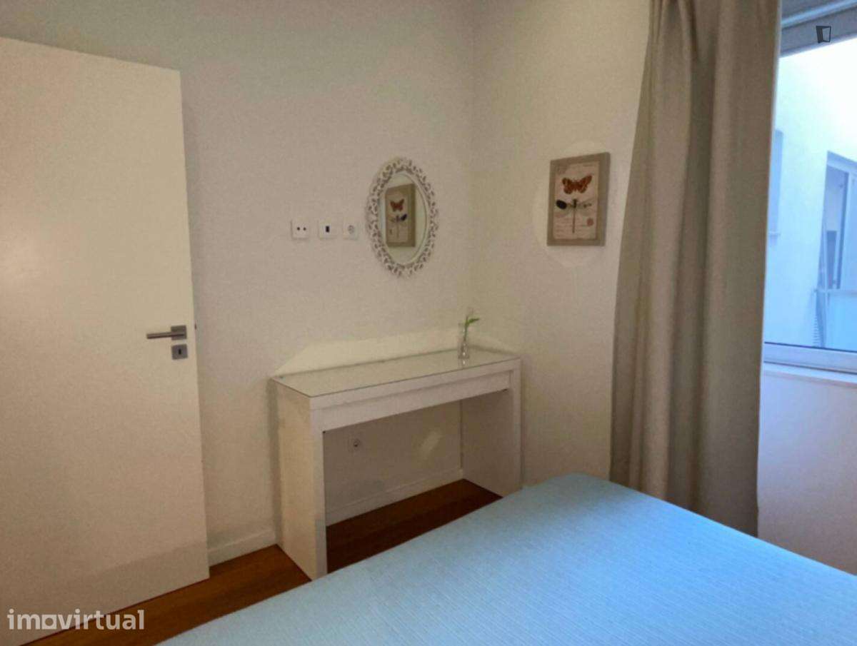 Apartamento com 1 quartos - localizado em Cedofeita Porto - Grande imagem: 4/16