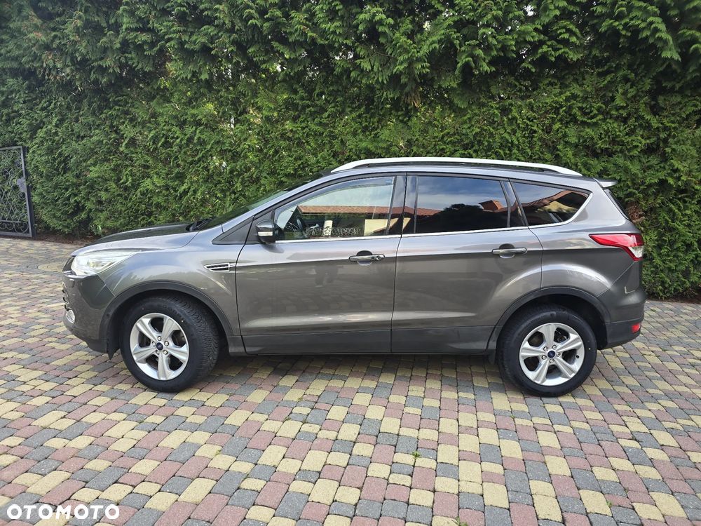 Ford Kuga 1.6 EcoBoost 4x4 Titanium - 2