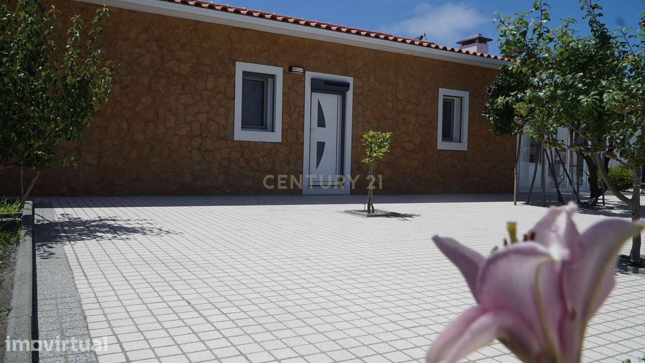 Moradia Renovada em Vieira de Leiria, Marinha Grande - Grande imagem: 2/30