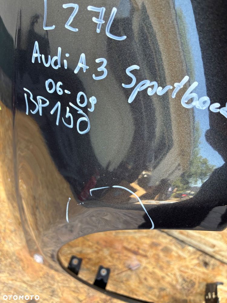 Audi A3 8P lift 06-09 kod lak. LZ7L BŁOTNIK PRZÓD PRZEDNI PRAWY - 8