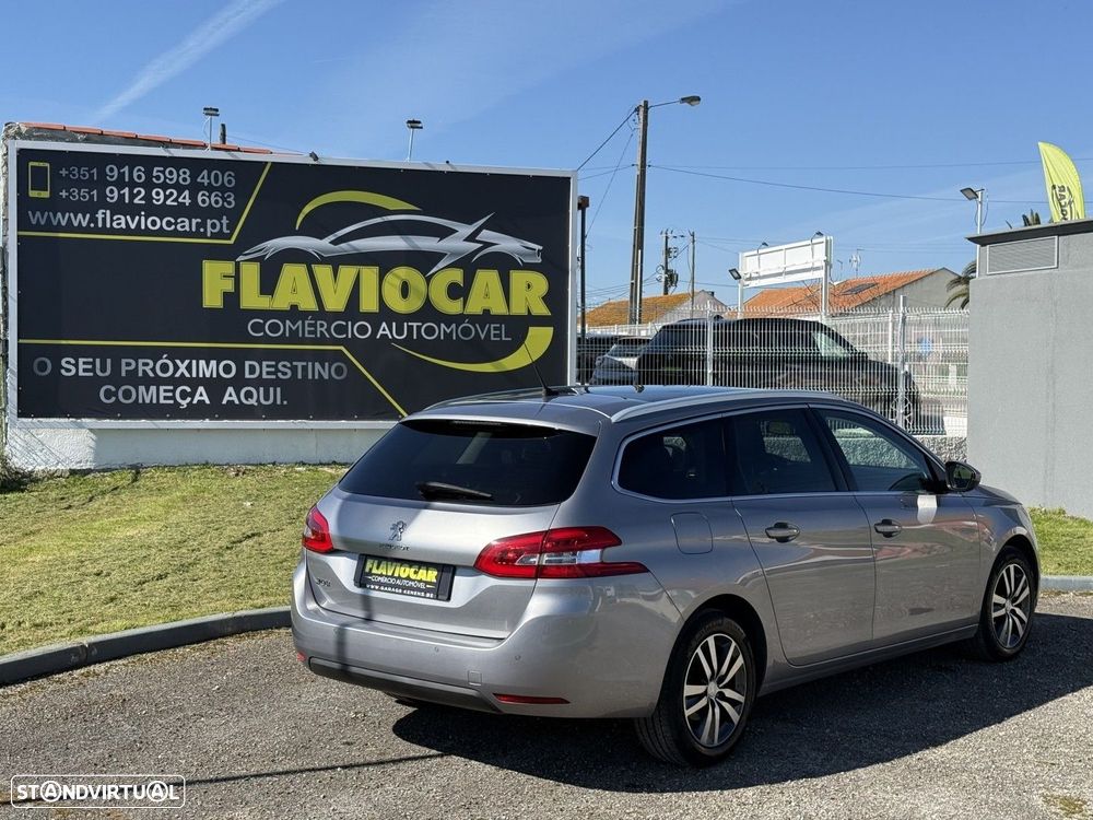 Peugeot 308 1.2 PureTech Allure EAT8 - 6