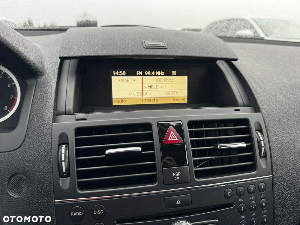 Mercedes-Benz Klasa C 200 (BlueEFFICIENCY) 7G-TRONIC Elegance - 24