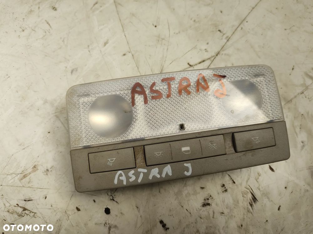 Opel astra J lampka podsufitki - 1