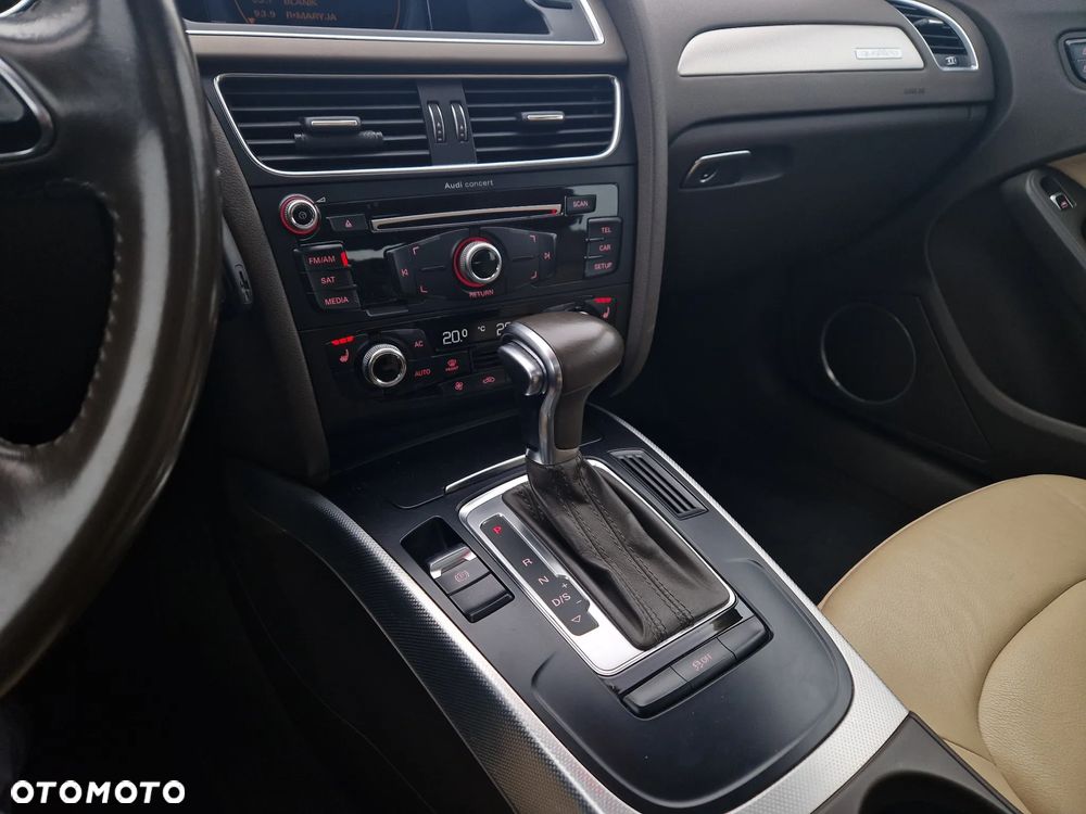 Audi A4 Allroad - 22