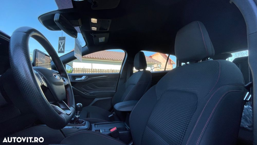 Ford Focus 1.0 EcoBoost Start-Stopp-System ST-LINE - 22