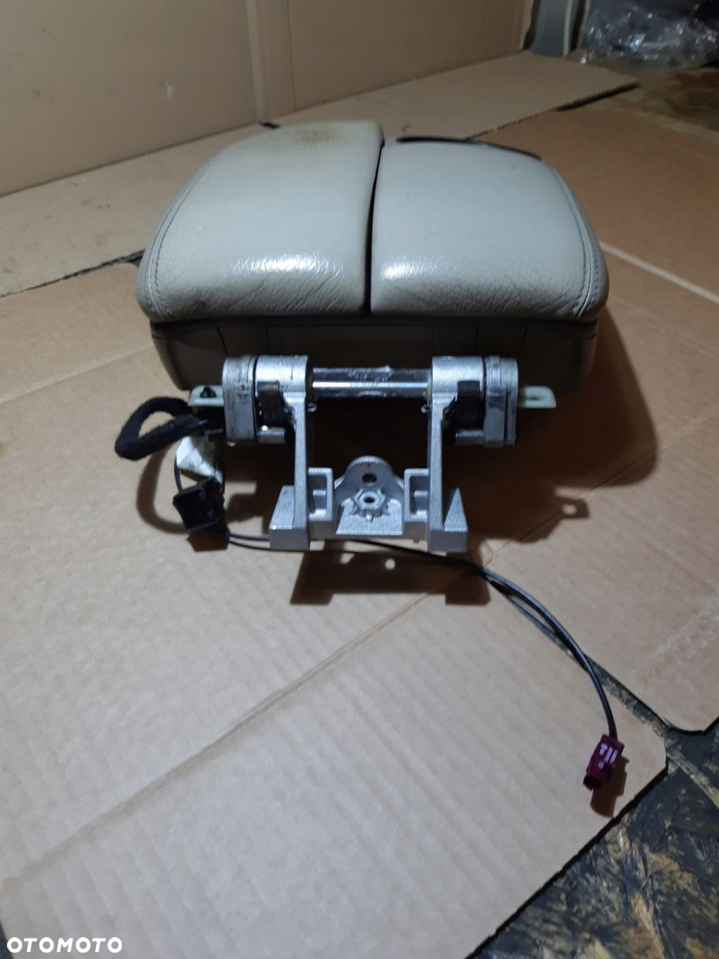 AUDI Q7 4L PODŁOKIETNIK PRZÓD SKÓRA KUBKI 4L0971178 - 4