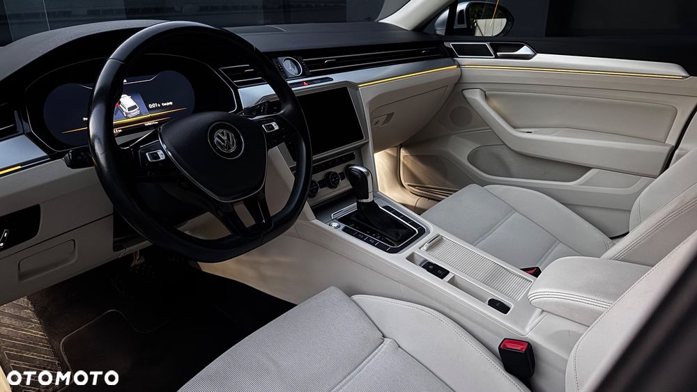 Volkswagen Passat 2.0 TDI SCR (BlueMotion Technology) DSG Comfortline - 27