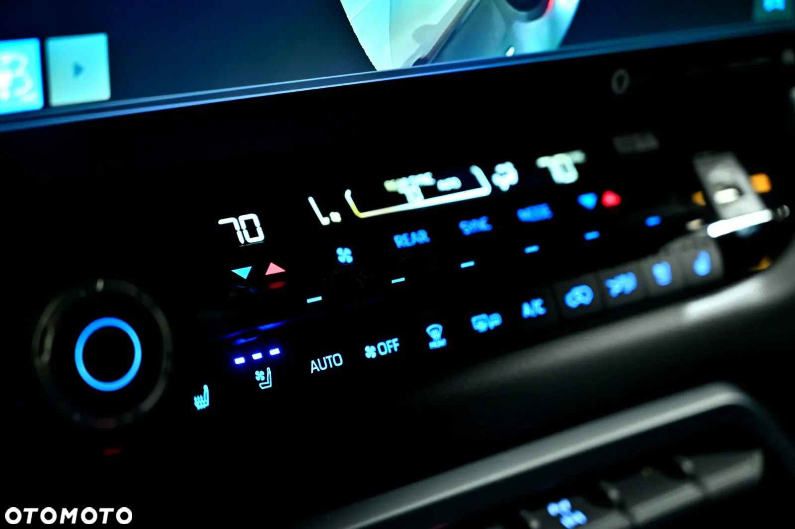 Toyota Sequoia - 26