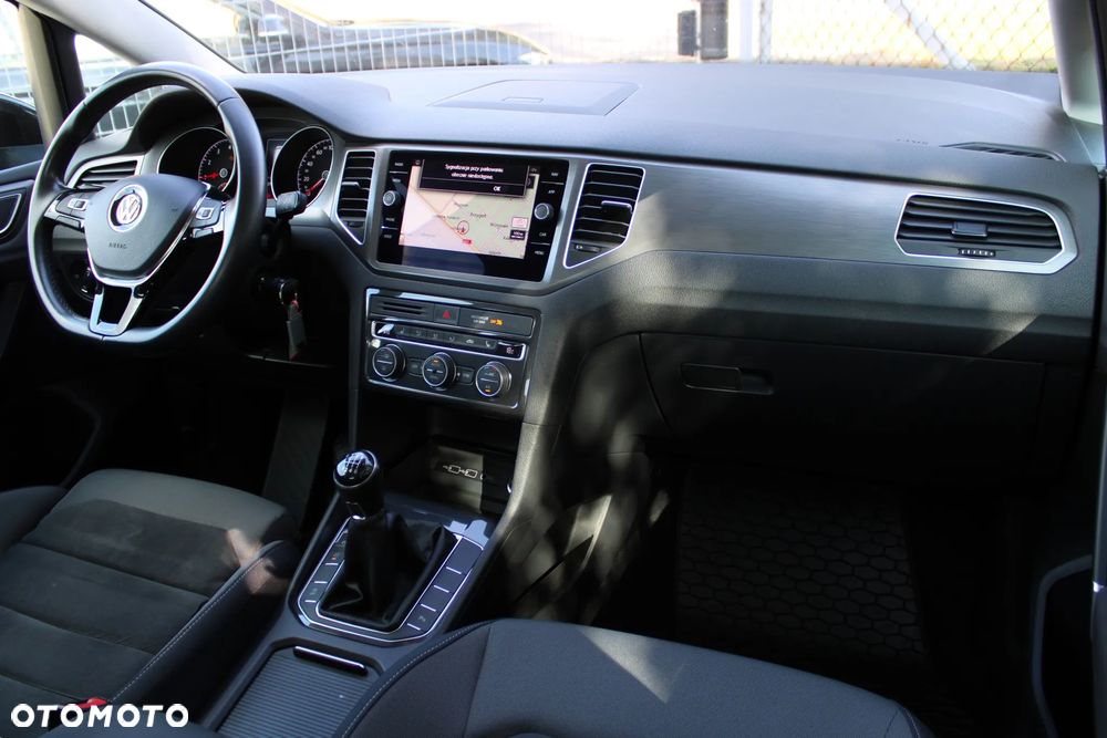 Volkswagen Golf Sportsvan - 14