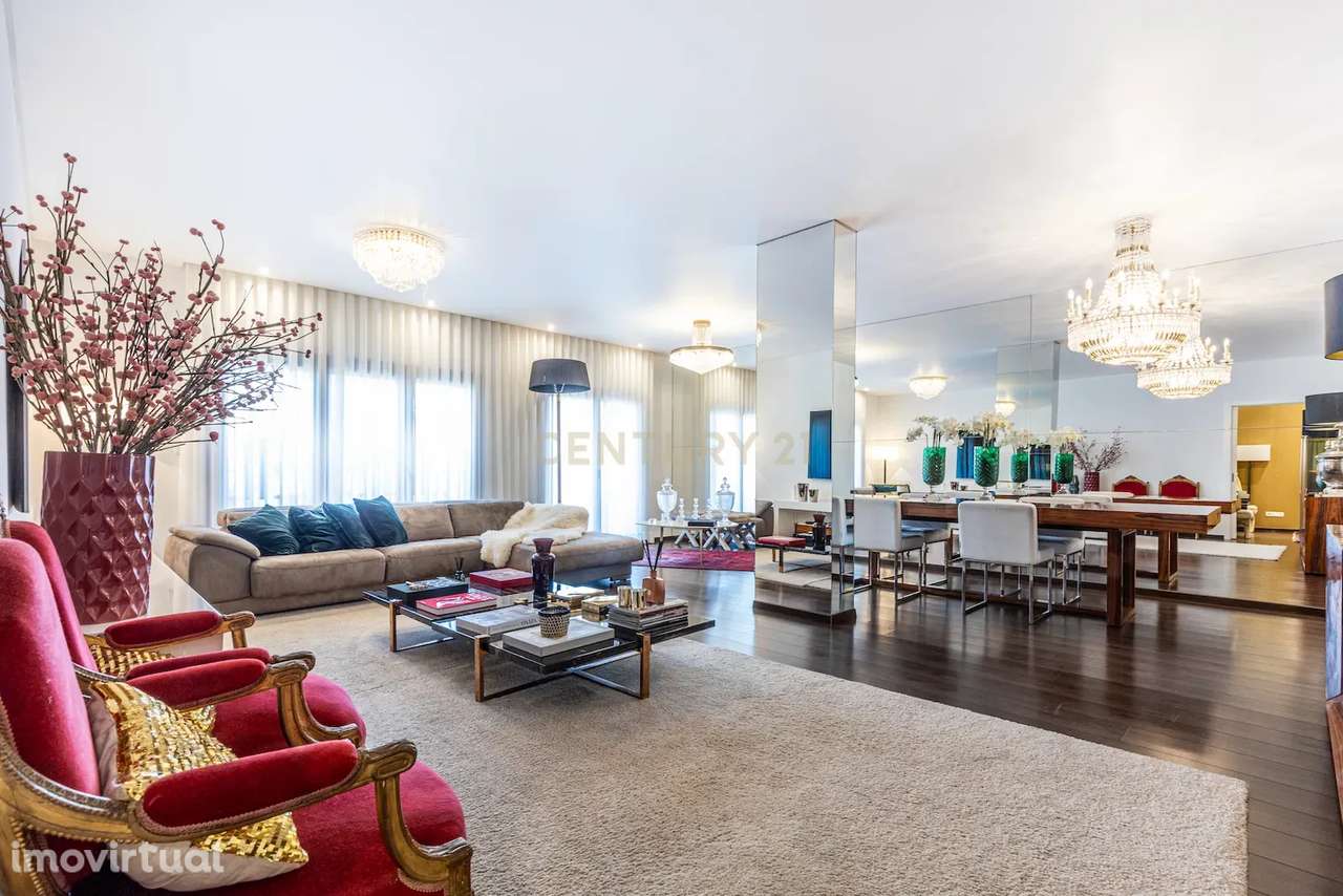 Apartamento T5 de luxo na Urbanização Jardins do Cristo Rei. - Grande imagem: 3/37