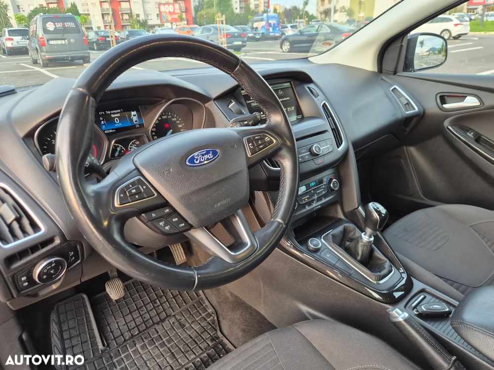 Ford Focus 1.5 TDCi Titanium - 10