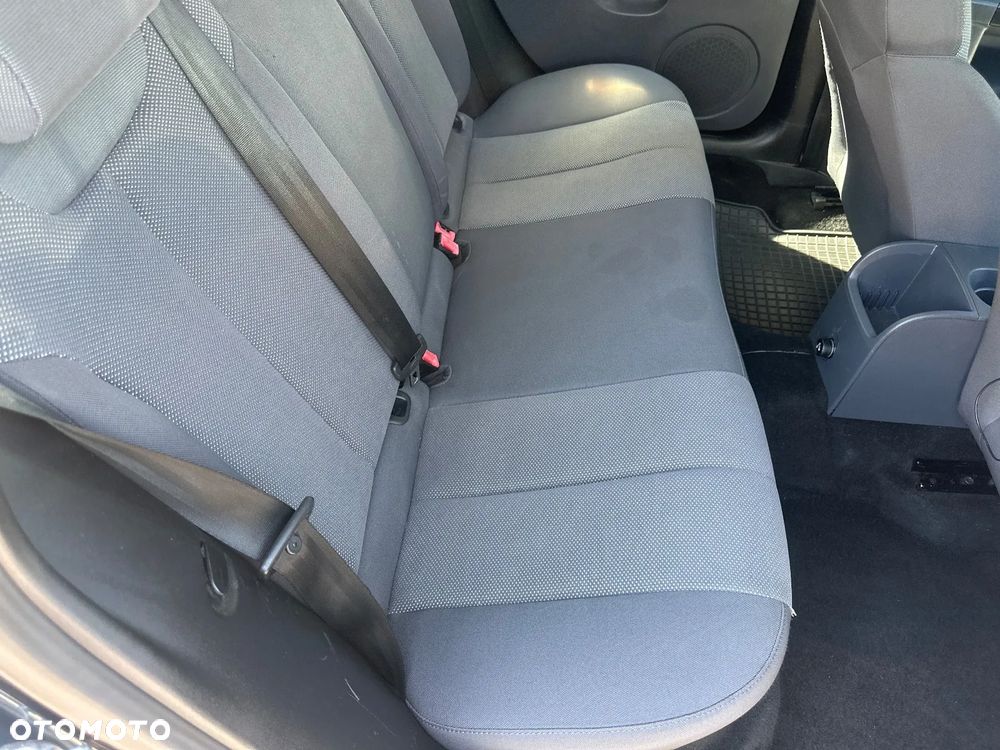 Seat Leon 2.0 FSI Reference - 19