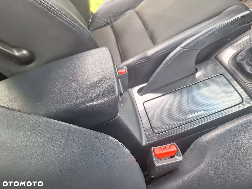 Honda Accord 2.0 Executive - 10