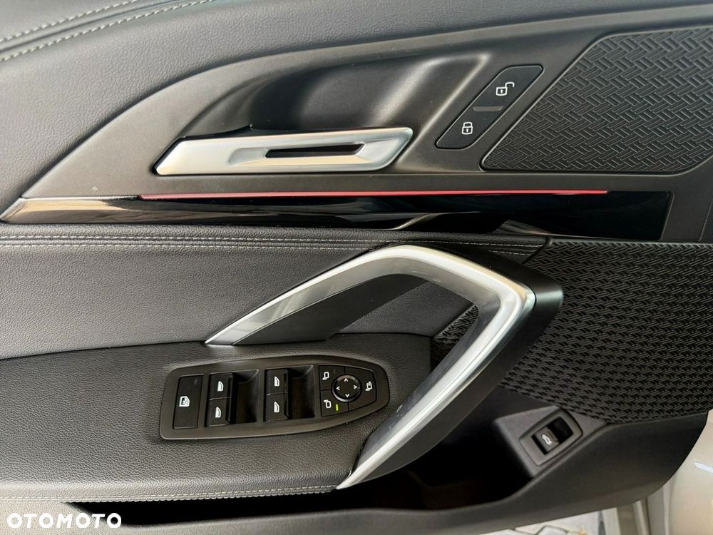 BMW X1 - 15