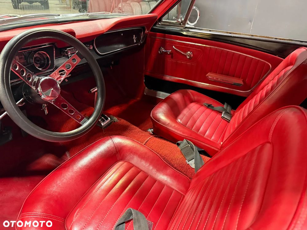 Ford Mustang - 20