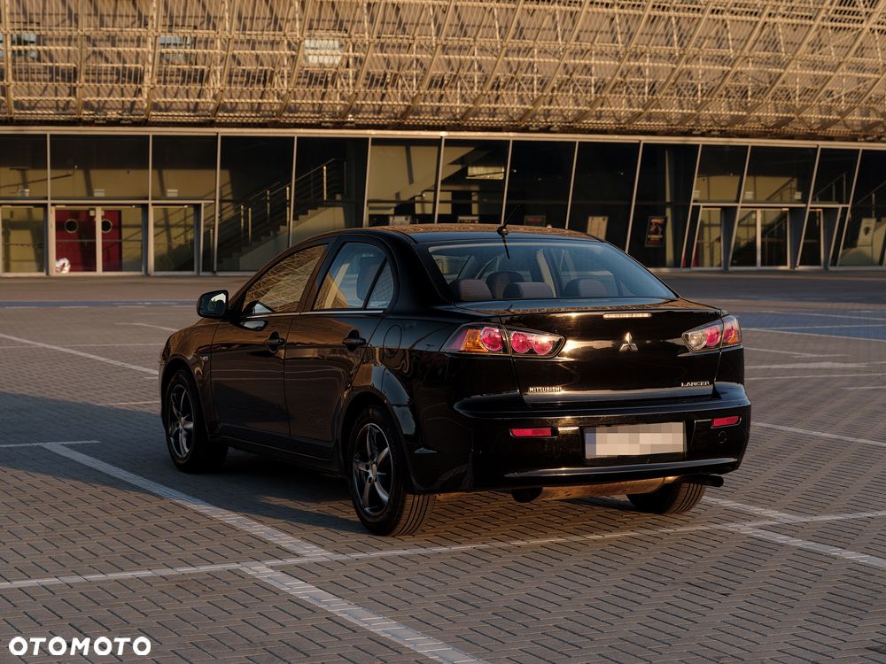 Mitsubishi Lancer 1.8 Invite - 5