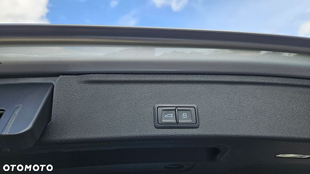 Audi A4 Avant 2.0 TDI S tronic - 17
