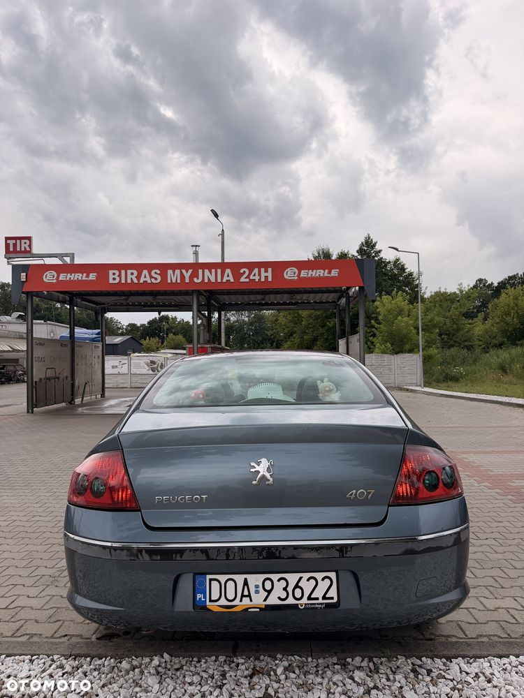 Peugeot 407 - 4