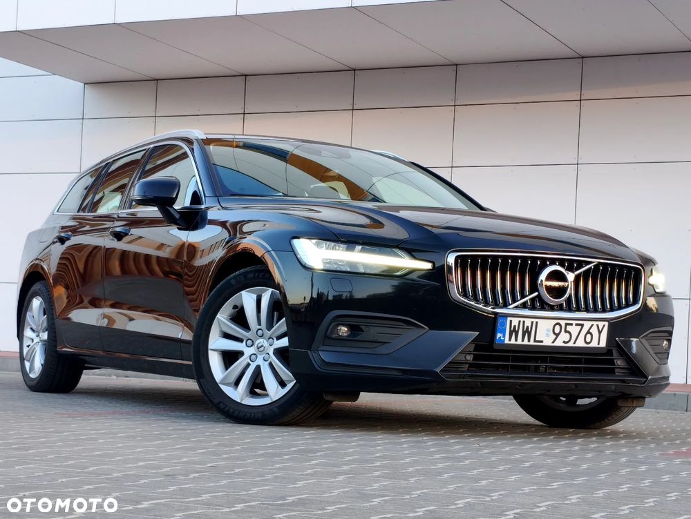 Volvo V60 2021 photo 2