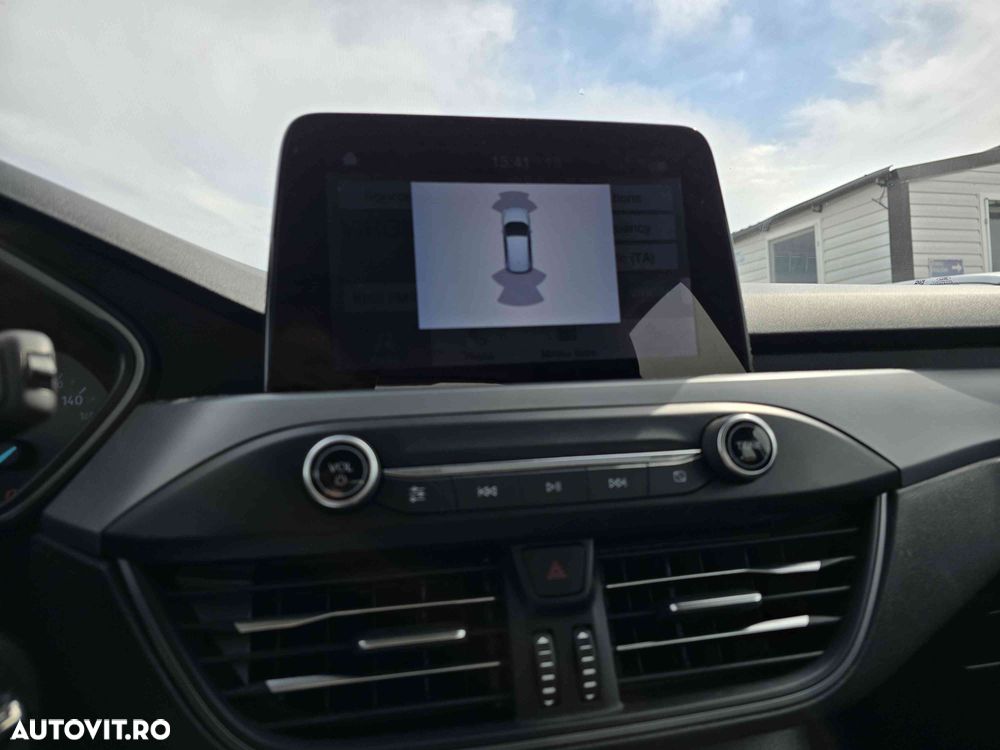 Ford Focus - 17