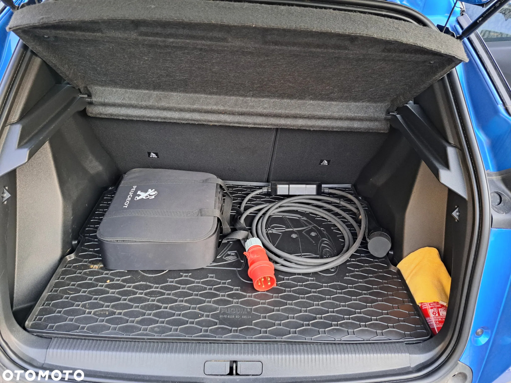 Peugeot 2008 e-2008 GT - 17