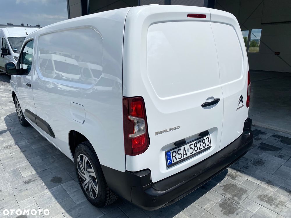 Citroën BERLINGO 1.6 HDI, MAX długi, 3-osobowy, klimatyzacja, zakupiony w salonie w Rzeszowie - 15