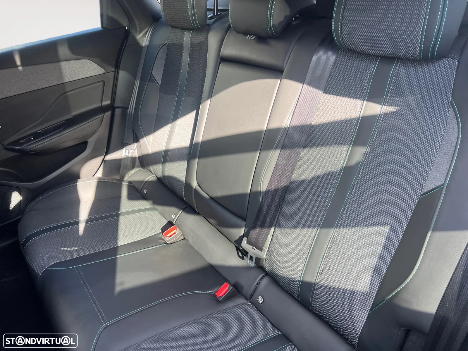 Peugeot 308 SW 1.5 BlueHDi Allure Pack EAT8 - 14