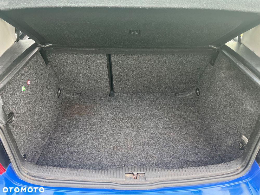 Volkswagen Golf 1.6 Highline - 15