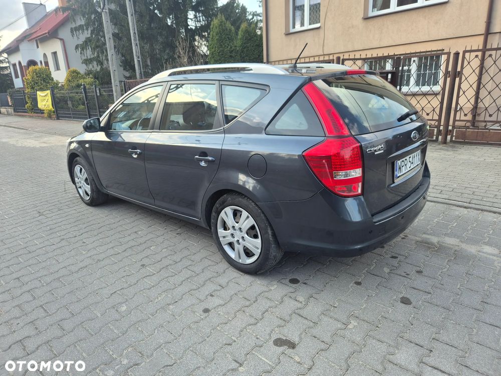 Kia Ceed 1.4 CVVT Attract - 7