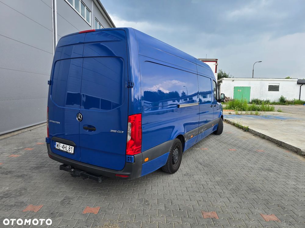 Mercedes-Benz Sprinter - 3