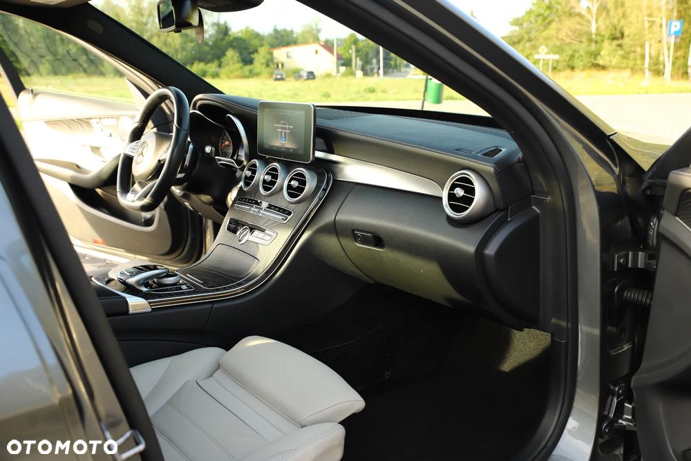 Mercedes-Benz Klasa C - 16