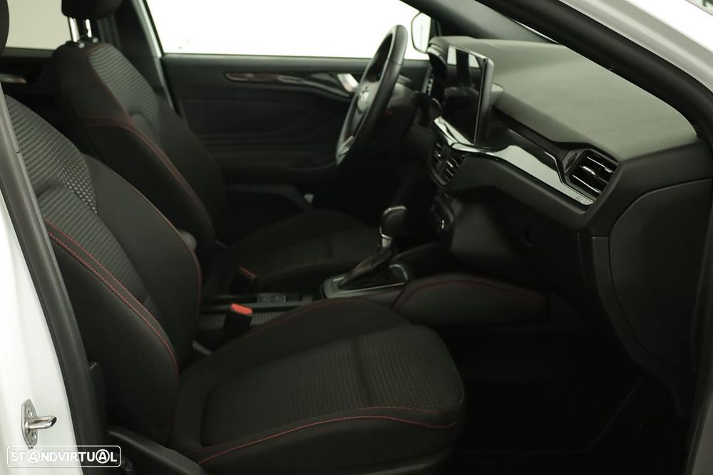 Ford Focus 1.0 EcoBoost MHEV ST-Line X Aut. - 19