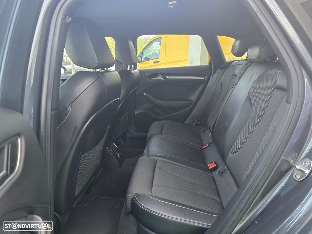 Audi A3 Sportback 1.6 TDI (clean diesel) S line Sport Pack - 7