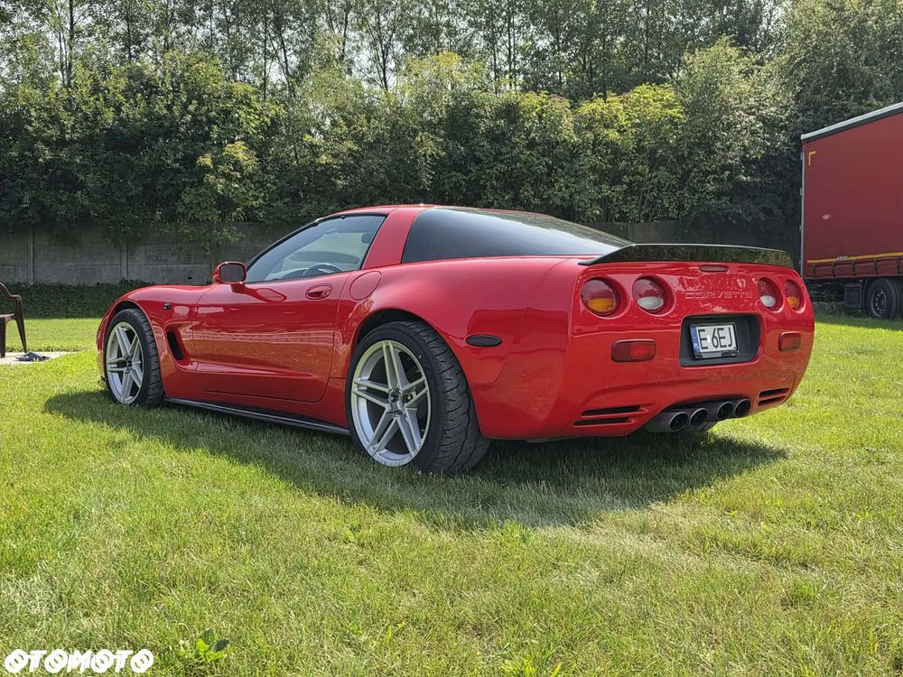 Chevrolet Corvette 5.7 - 9