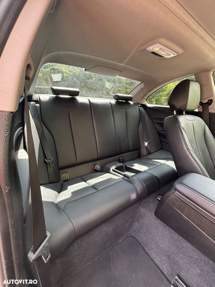 BMW Seria 2 220i Sport-Aut. Modern Line - 16