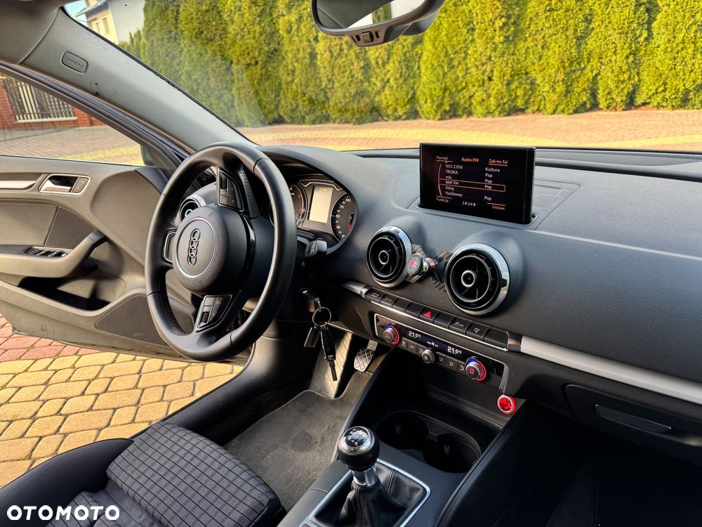 Audi A3 Sportback 2.0 TDI Attraction - 24