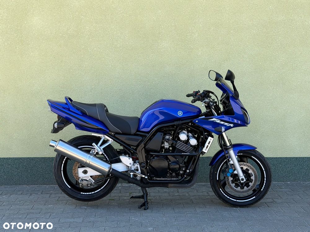 Yamaha FZS - 7