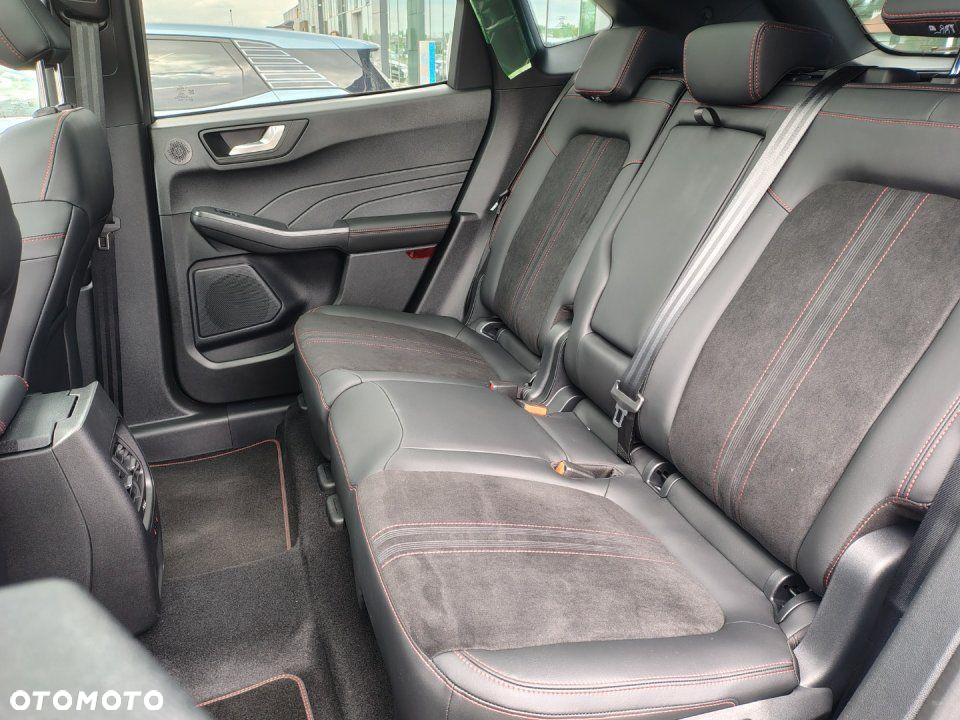 Ford Kuga - 24