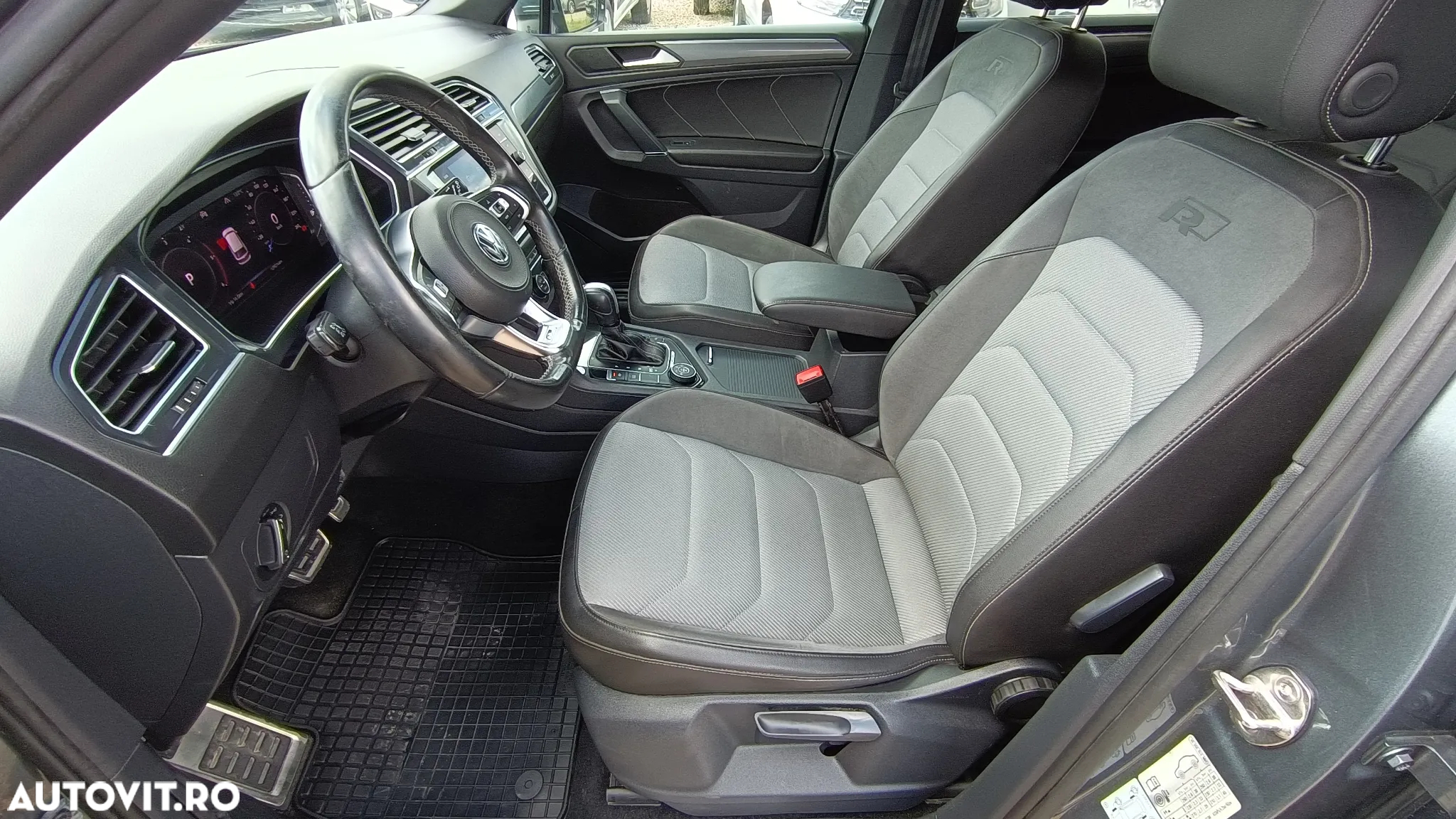Volkswagen Tiguan 2.0 TDI DSG 4Mot Highline - 16
