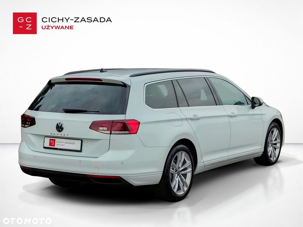 Volkswagen Passat - 5