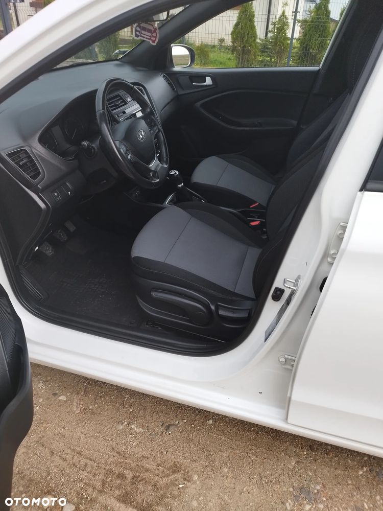 Hyundai i20 1.2 Fresh - 6