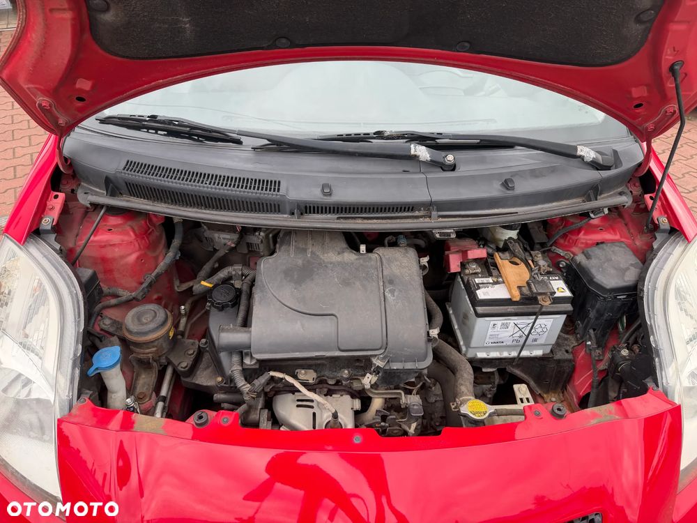 Toyota Yaris 1.0 VVT-i Sol - 30