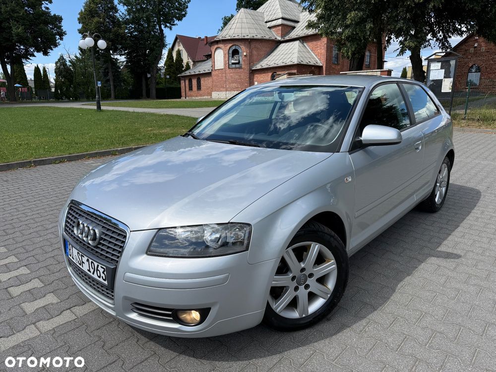 Audi A3 3-drzwiowe 1.6 Attraction - 21
