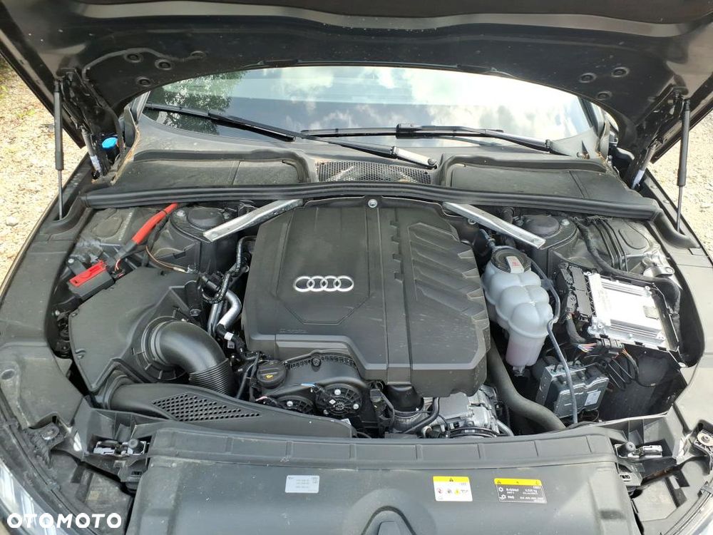 Audi A4 Avant 40 TFSI S tronic S line - 13