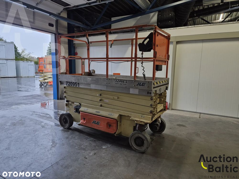 JLG 3246 ES - 1